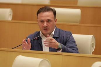 irakli-zarquam-plenarul-sxdomaze-giorgi-vaSaZes-kacmacuna-da-populisti-uwoda