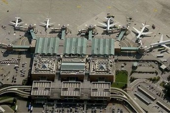 veneciis-aeroportis-muSaoba-Toliebma-Seaferxes