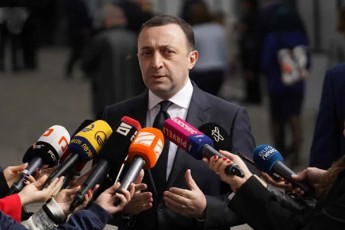 irakli-RaribaSvili-imis-nacvlad-rom-prezidents-mxari-daeWira-mTavrobisTvis-vnaxeT-opoziciis-doneze-dasuli-prezidenti-Tan-romeli-opoziciis---radikaluri-destruqciuli-opoziciis-doneze