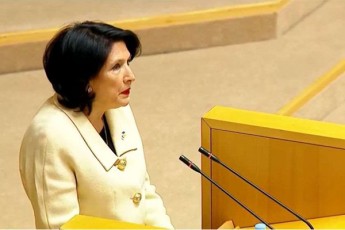 salome-zurabiSvili-me-aq-arc-arafris-damtkicebas-vapireb-da-arc-vinmes-darwmunebas-imaSi-rac-isedac-cxadze-cxadia---konstituciis-arc-arsi-da-arc-suliskveTeba-ar-damirRvevia