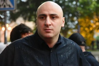 nika-melia-ar-da-ver-viqnebi-iq-sadac-iqneba-araformaluri-mmarTveloba-sadac-iqneba-vano-merabiSvilisa-da-daviT-kezeraSvilis-mavne-gavlena