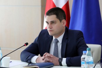 mixeil-dauSvili-darwmunebuli-iyaviT-Cven-ar-dagvtoveben-marto-da-pirispir-ruseTTan-amitom-Cven-miviRebT-kandidatis-statuss