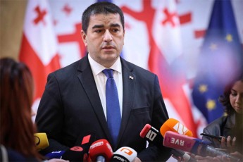 Salva-papuaSvili-evrokavSirSi-wevrobis-ganacxadi-saqarTvelos-mTavrobam-qarTveli-xalxis-saxeliT-gaakeTa-da-saqarTvelos-mTavroba-evrokavSiris-kandidatis-statuss-qarTveli-xalxis-saxeliT-miiRebs