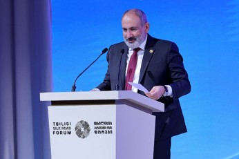 nikol-faSiniani-somxeTi-da-azerbaijani-aRiarebs-erTmaneTis-teritoriul-mTlianobas-imis-gaziarebiT-rom-29-aTasi-kilometri-da-azerbaijanis-mxare-Tavis-sakuTar-Sesabamis-teritoriul-mocvas-aRiarebs