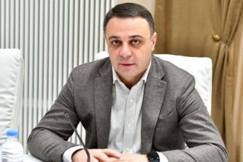 aluda-RuduSauri-radikali-opoziciis-saxiT-Cven-gvyavs-qveynisadmi-da-sakuTari-xalxisadmi-mtrulad-ganwyobili-politikosebi-es-gasagebia-magram-raoden-samwuxaroc-ar-unda-iyos-am-ferxulSi-didi-xania-Caeba-ew-prezidenti