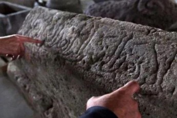 berZeni-specialistebi-ar-gamoricxaven-rom-Tamar-mefe-kviprosze-erT-erT-qarTul-monasterSi-iyos-dakrZaluli---Toma-CageliSvili-msoflioSi-qarTuli-kvalis-Sesaxeb