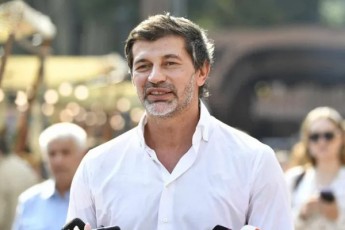 kaxa-kalaZe-klinika-vivamedidan-vismenT-saakaSvilis-dadgmul-Sous-da-xalxic-erToba---ubralod-ar-vici-amas-ra-hqvia