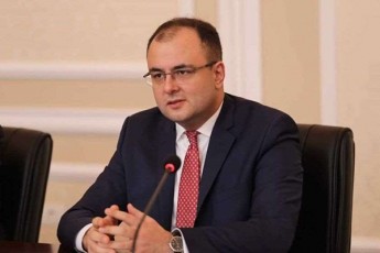 rati-bregaZe-albaT-msoflioSi-rTulad-Tu-moiZebneba-patimari-romlis-uflebebic-ase-zedmiwevniT-iyos-daculi-rogorc-mixeil-saakaSvilis