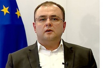 rati-bregaZe-mTavarsardlebi-sakuTar-saxelmwifosa-da-mis-moqalaqeobas-ar-toveben