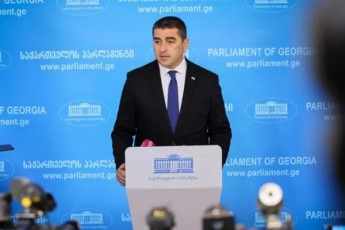 Salva-papuaSvili-opozicias-irakli-beraiam-bodiSi-moixada-davafasoT-es-bodiSi-da-es-kultura-iqneb-TqvenTanac-daamkvidroT