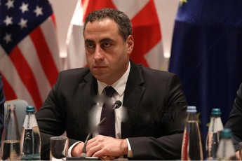 giorgi-vaSaZe-salome-zurabiSvili-aris-koWli-legitimaciis-prezidenti