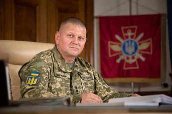 valeri-zaluJni-omi-statikuri-poziciuri-brZolebis-etapze-gadavida-rac-ufro-ruseTisTvis-aris-xelsayreli-vinaidan-is-sakuTari-samxedro-SesaZleblobebis-aRdgenas-SeZlebs