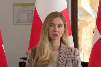Tina-bokuCava-acxadebs-rom-opozicionerma-qalma-deputatebma-ursula-fon-der-laiens-TxovniT-mimarTes-rom-qveyanas-kandidatis-statusi-mianiWon