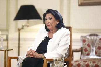 salome-zurabiSvili-Zalian-mniSvnelovania-Cemi-gzavnili-evropam-ase-ubralod-ar-mogvces-statusi-ar-gadmogvigdos-rogorc-saRrRneli-Zvali-aramed-statuss-Tan-unda-axldes-evropuli-Tanadgoma-swored-arCevnebzec