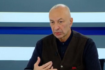daviT-maRraZe-roca-nacionalur-interesebs-ayeneb-yvelaferze-maRla-principul-pozicias-iWer-ar-dgebi-cal-fexze-da-am-fonze-moipoveb-dadebiT-rekomendacias-dokumentsac-meti-fasi-eZleva
