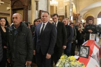 vaxtang-gomelauri-okupirebuli-afxazeTidan-gadmosvenebulTa-samoqalaqo-panaSvidze-imyofeboda