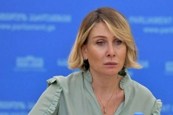 nino-wilosani-radikalur-opoziciaze-maT-ganacxades-rom-kandidatis-statusis-miReba-ar-aris-maTTvis-politikurad-momgebiani-es-mxolod-qarTvel-xalxs-da-qarTul-ocnebas-SeiZleba-awyobdes