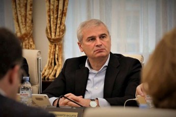 irakli-qadagiSvili-Temur-alasaniam-faqtobrivad-samoqalaqo-omi-daaanonsa-Tavis-gancxadebiT-da-demokratiis-saxels-daukavSira