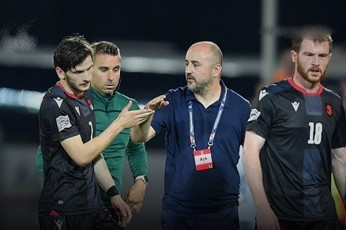 giorgi-kacitaZe-did-bodiSs-gixdiT-yvelas-da-Zalian-vwuxvar-momxdaris-gamo-mzad-var-Cven-gunds-martis-matCebSi-gverdiT-davudge-saerTo-miznis-miRwevaSi-da-amiT-vecado-im-Secdomis-gamosworebas-riTic-Cemi-gundi-da-Cemi-qveynis-nakrebi-davazarale