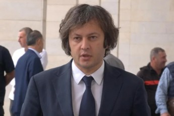 irakli-kobaxiZe-zurabiSvilze-minimum-gancxadeba-mainc-gaakeTos-eTanxmeba-Tu-ara-rom-is-xelmZRvanelobda-efesbes-direqtivebiT-marTul-protests