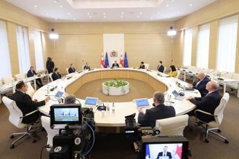 irakli-RaribaSvili-mTavrobis-sxdomaze-davamtkicebT-deoligarqizaciis-samoqmedo-gegmas-romelic-gansazRvruli-iyo-da-Semadgeneli-nawilia-12-prioritetis-da-axla-ukve-am-9-nabijis-mixedviT-Cven-aviReT-valdebuleba-amis-damtkicebis-Taobaze