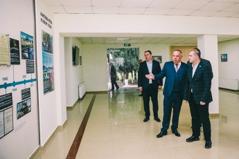 Sinagan-saqmeTa-saministros-akademiaSi-parlamentis-ganaTlebisa-da-mecnierebis-komitetis-gasvliTi-sxdoma-gaimarTa