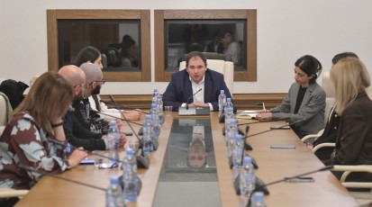 nikoloz-samxaraZe-saqarTvelos-politikis-institutis-mkvlevarebs-Sexvda