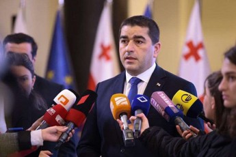 Salva-papuaSvili-nacmoZraobaze-SeiZleba-sxvadasxva-saxeli-dairqvan-SeiZleba-sxvadasxva-ofisi-gaxsnan-magram-erTia-maTi-mTavari-principi---es-aris-Zala-romelic-ebrZvis-saqarTvelos