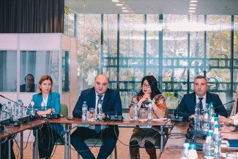 Sinagan-saqmeTa-ministris-moadgilem-qalTa-mimarT-da-ojaxSi-Zaladobis-winaaRmdeg-brZolis-meqanizmebTan-dakavSirebiT-Catarebul-samuSao-SexvedraSi-miiRo-monawileoba