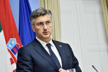 andrei-plenkoviCi-darwmunebuli-var-gadawyvetileba-saqarTvelosTvis-kandidatis-statusis-miniWebaze-miRebuli-iqneba-vulocav-qarTvel-xalxs-vulocav-mTavrobas-gaweuli-ZalisxmevisTvis-romelmac-es-gadawyvetileba-ganapiroba