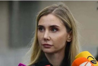 Tina-bokuCava-sainteresoa-rodesac-ambasadorialze-ar-iwveven-prezidents-romelsac-diplomatiur-samsaxurSi-muSaobis-gamocdileba-aqvs-romeli-bumberazi-sagareo-politikis-mcodnea-miwveuli-parlamentis-umravlesobidan