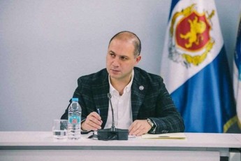 givi-miqanaZe-xazaraZis-mier-fondis-dafuZnebaze-es-SeiZleba-CaiTvalos-erTgvar-winasaarCevno-xrikad-rac-miznad-isaxavs-konkretuli-mimarTulebis-warmomadgenlebis-mosyidvas