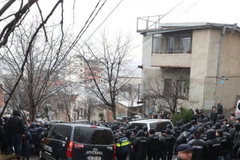 Sss-nata-feraZis-saxlTan-mimdinare-aqciaze-movuwodebT-aqciis-organizatorebsa-da-monawileebs-ar-gascdnen-gamoxatvis-Tavisuflebisa-da-Sekrebis-kanoniT-dadgenil-normebs