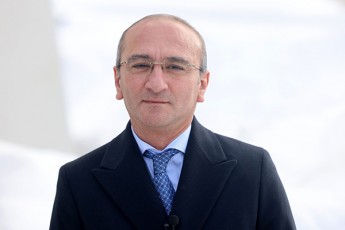 revaz-lominaZe-davosis-wlevandel-msoflio-ekonomikur-forumSi-saqarTvelos-delegacia-miiRebs-monawileobas-premier-ministris-xelmZRvanelobiT-premieri-monawileobas-miiRebs-sxvadasxva-panelur-diskusiaSi-da-eqneba-umniSvnelovanesi-ormxrivi-Sexvedrebi