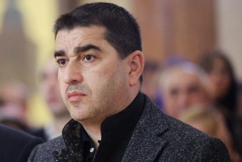 Salva-papuaSvili-dRes-qarTveli-xalxis-interesSia-xelisuflebaSi-iyos-qarTuli-ocneba-romelmac-gaasammaga-ekonomika-da-qveyana-realurad-daaaxlova-evrokavSirTan