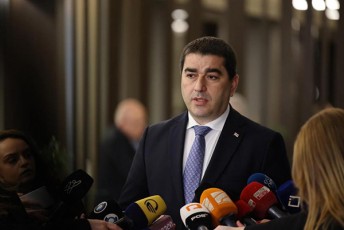 Salva-papuaSvili-Tina-xidaSelis-organizacia-taivanidan-finansdeba-sainteresoa-rogorc-Tavdacvis-yofili-ministri-rogor-xedavs-taivans-da-aRiarebs-Tu-ara-CineTis-teritoriul-mTlianobas