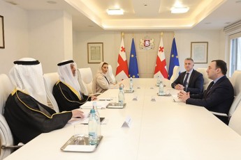 premier-ministri-arabTa-gaerTianebuli-saamiroebis-kabinetis-saqmeTa-ministris-moadgiles-Sexvda