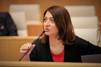 ana-buCukuri-erTi-rac-zedapirzea-da-yvelam-viciT-aris-is-rom-lelos-liderebi-nacmoZraobasTan-erTad-kenWs-iyridnen-2021-wlis-municipalur-arCevnebSi