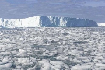 Arctic-Ice-ma-dubais-barebSi-grenlandiuri-yinulis-miwodeba-daiwyo