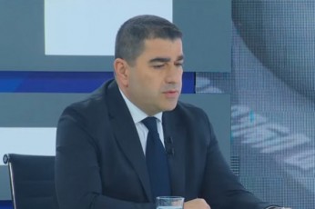 Salva-papuaSvili-dRevandeli-dRis-wesrigi-iTvaliswinebs-yvela-im-sakiTxis-ganxilvas-romelic-9-nabijidan-gamomdinareobs-gansakuTrebiT-vfokusirdebiT-im-sakiTxebze-romelic-parlamentis-kompetenciaa