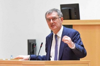 sozar-subari-kurort-TeTnuldis-ganviTarebaze-TeTnuldi-SeiZens-im-potencials-rac-mas-aqvs-da-namdvilad-gaxdeba-erT-erTi-yvelaze-mimzidveli-adgili-srialis-moyvarulebisTvis