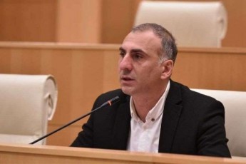 aleko-elisaSvili-salome-zurabiSvilis-iniciativa-kargia-magram-opozicioneri-liderebis-zedmeti-ambiciurobiT-ampartavnebiT-araferi-gamova-Sexvedraze-mivalT-da-Cvens-azrebs-vityviT