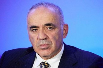 gari-kasparovi-grZeldeba-molaparakebebi-aSS-sa-da-ruseTs-Soris-saubaria-ukrainis-faqtobriv-gayofaze-swored-es-aris-baidenis-administraciis-mizani