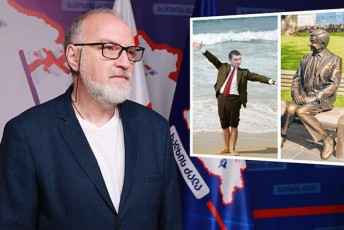 daviT-qarTveliSvili-gaxariaze-profesionali-jambazi-romelic-sasacilod-gamoiyureba---mayureblis-ovaciebs-imsaxurebs-xolo-jambazad-qceuli-politikosi---cremlis-Rirsic-aRaraa