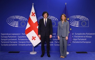 premier-ministri-irakli-kobaxiZe-evroparlamentis-prezidents-roberta-mecolas-Sexvda