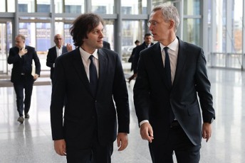 premier-ministri-irakli-kobaxiZe-natos-generalur-mdivans-iens-stoltenbergs-Sexvda
