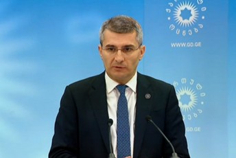 mamuka-mdinaraZe-prezidentze-roca-epatiJebi---ar-modis-magram-wels-imis-gamo-ar-movipatiJeT-rom-mas-prezidentad-aRar-miviCnevT---Tanamdebobas-mxolod-formalurad-ikavebs