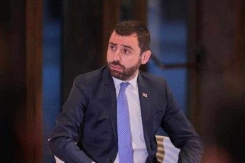 giorgi-abaSiSvili-saqarTvelos-erTis-mxriv-CineTTan-aqvs-Tavisufali-vaWrobis-SeTanxmeba-da-meores-mxriv-evrokavSirTan-aqvs-Rrma-da-yovlismomcveli-Tavisufali-vaWroba-rac-unikaluri-SesaZleblobaa