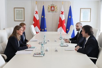 irakli-kobaxiZe-saqarTveloSi-SvedeTis-samefos-sagangebo-da-sruluflebian-elCs-ana-libergs-Sexvda