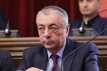 Tengiz-SarmanaSvili-salome-zurabiSvilze-cocxali-patriarqis-pirobebSi-ra-arCevaze-saubrobs-mokvlas-upirebs-Tu-gadayenebas-